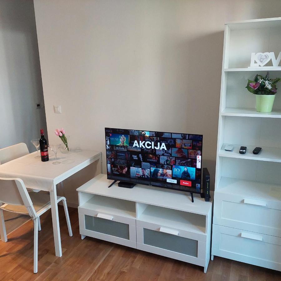 Apartment Paola With Free Private Parking Place Split Exterior photo