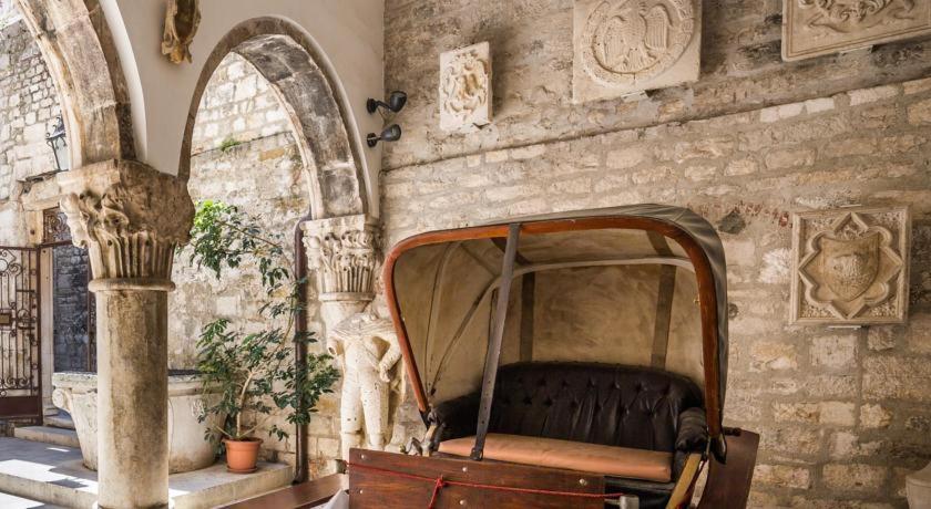 Apartment Paola With Free Private Parking Place Split Exterior photo