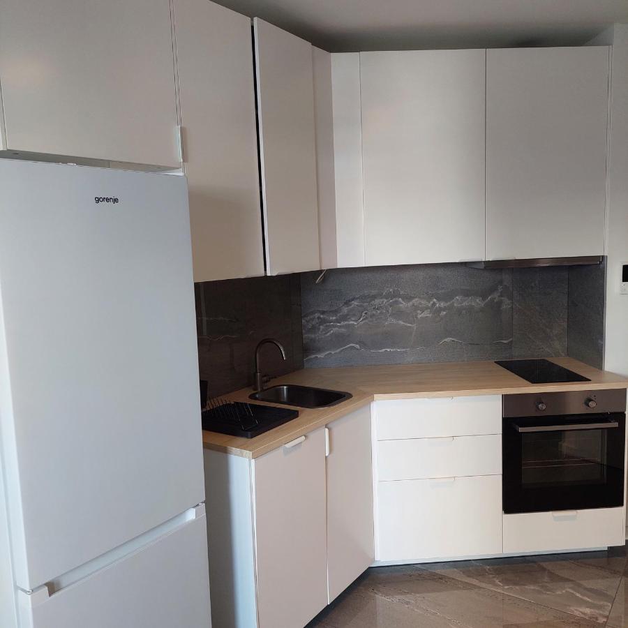 Apartment Paola With Free Private Parking Place Split Exterior photo